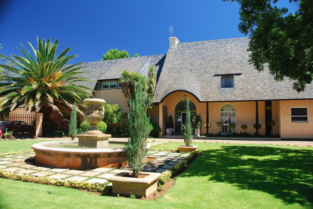 Vacation Hub International - VHI - Travel Club - Scott's Manor Guesthouse