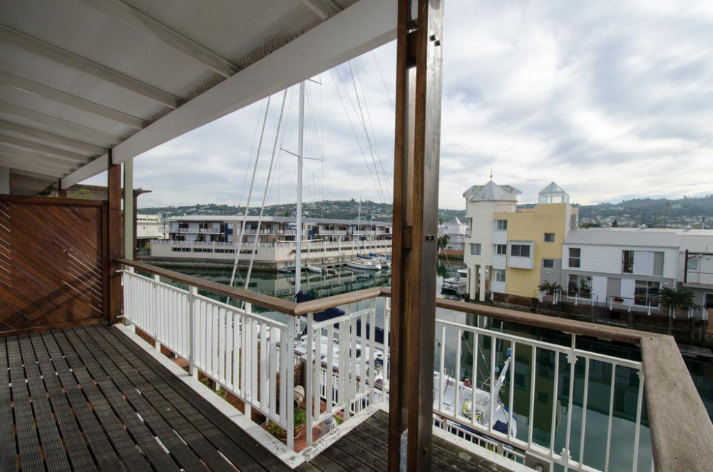 Vacation Hub International - VHI - Travel Club - Azure On The Water