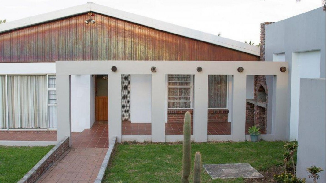 Vacation Hub International - VHI - Travel Club - Hillcrest Drive - Main House