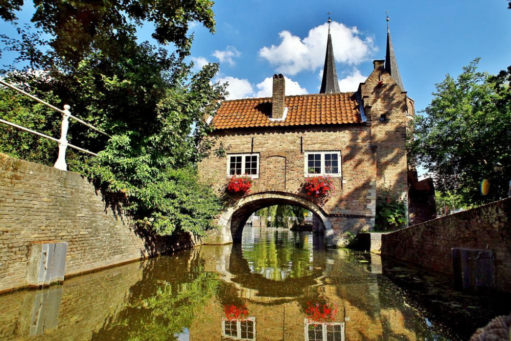 Vacation Hub International - VHI - Travel Club - Luxury Apartments Delft