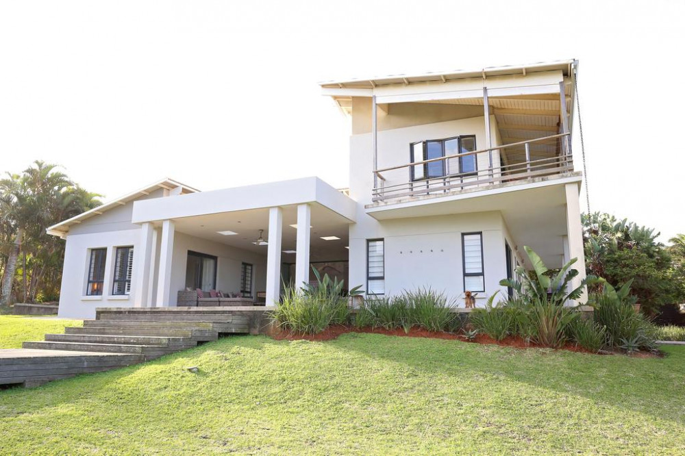 Vacation Hub International - VHI - Travel Club - lovelea - Entertainer's Dream House