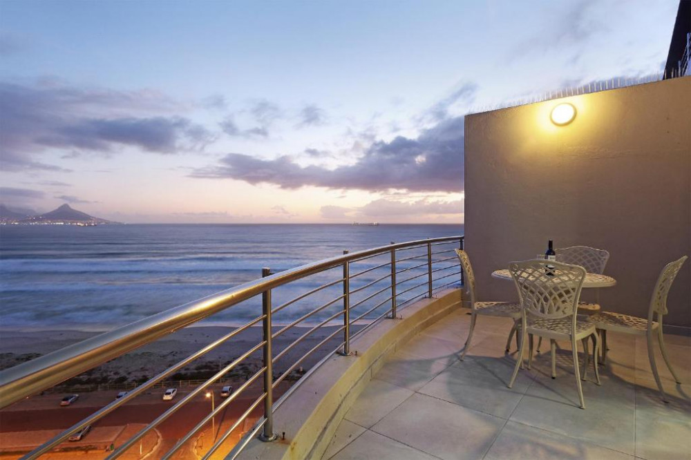 Vacation Hub International - VHI - Travel Club - Portico 1105