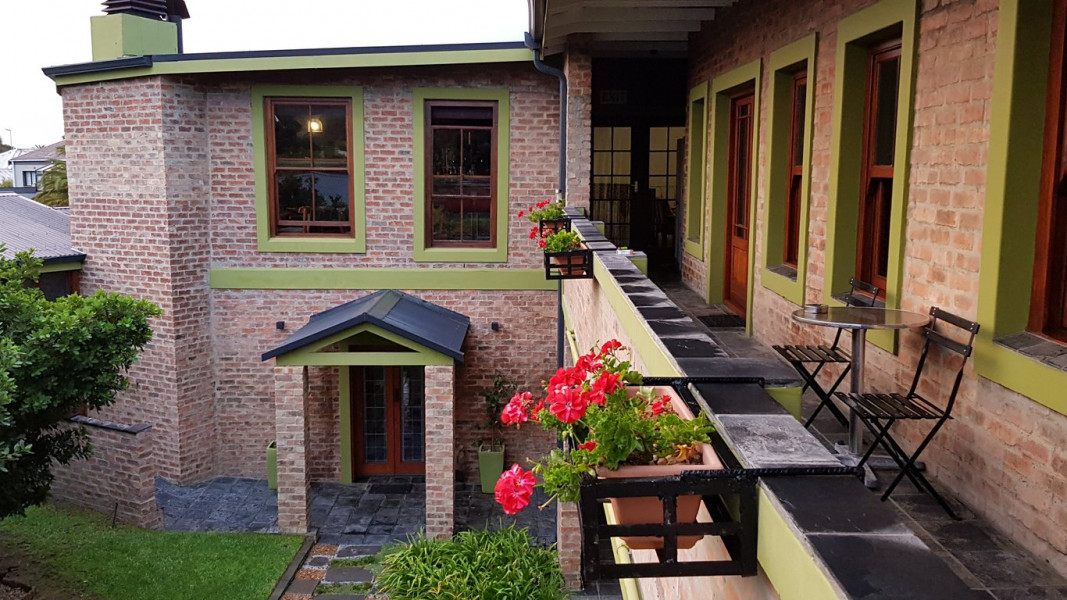 Vacation Hub International - VHI - Travel Club - Port Del Mar Guesthouse