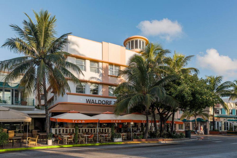 Vacation Hub International - VHI - Travel Club - Room Mate Waldorf Towers