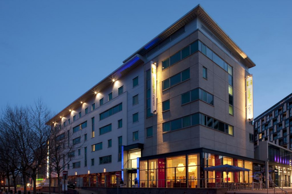Vacation Hub International - VHI - Travel Club - Holiday Inn Express Leeds City Centre - Armouries