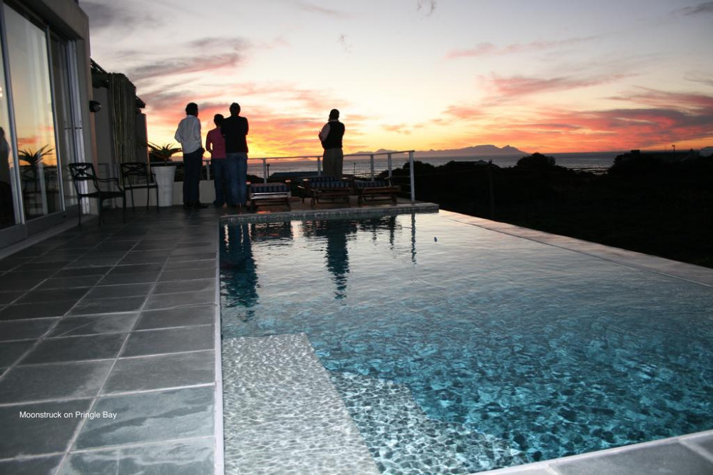 Vacation Hub International - VHI - Travel Club - Moonstruck on Pringle Bay Guesthouse