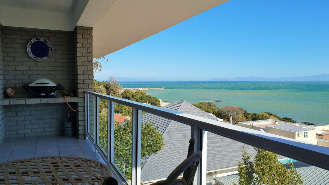 Vacation Hub International - VHI - Travel Club - Gordons Bay Stay - Miller On The Bay