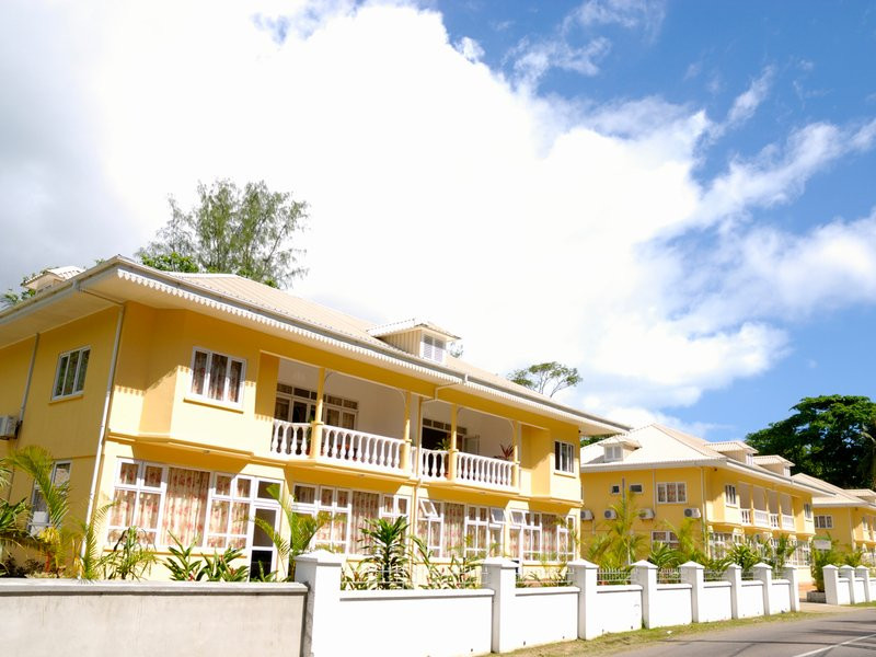 Vacation Hub International - VHI - Travel Club - Reef Holiday Apartments