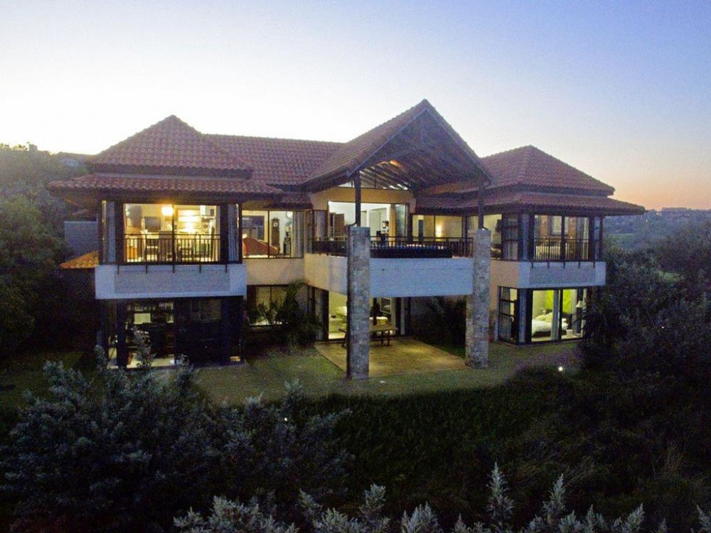 Vacation Hub International - VHI - Travel Club - 7 teak close