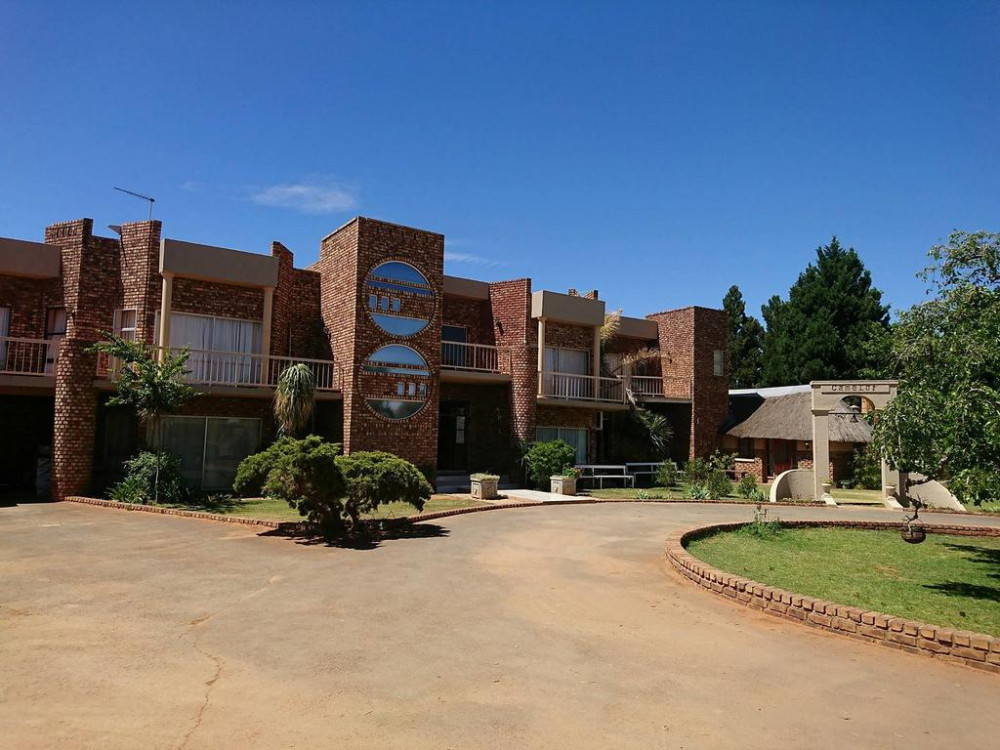 Vacation Hub International - VHI - Travel Club - Camelot Guest House