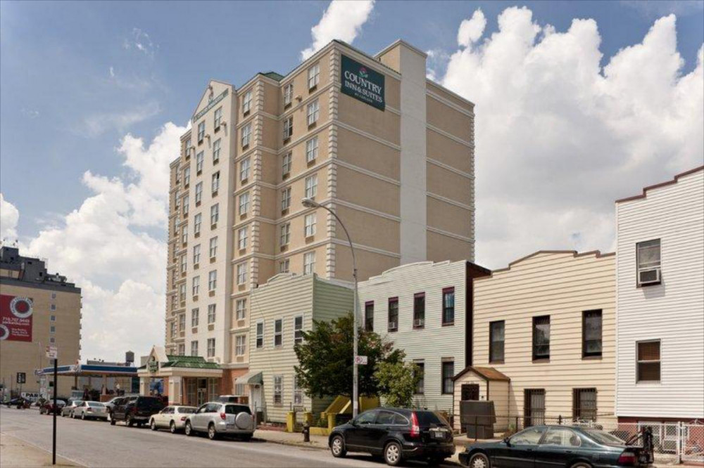 Vacation Hub International - VHI - Travel Club - Queens County Inn and Suites