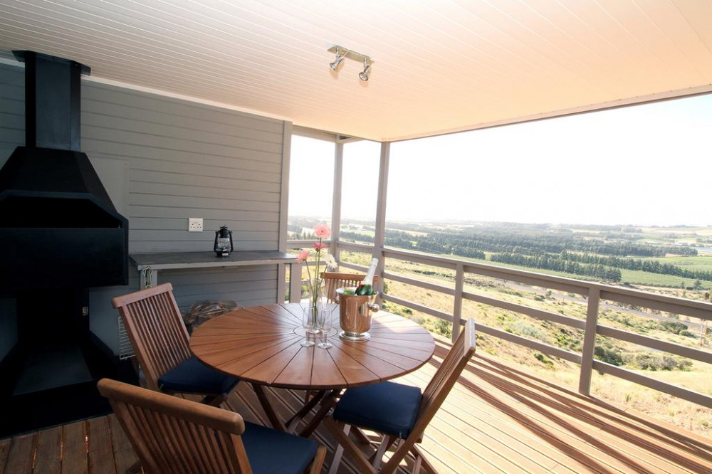 Vacation Hub International - VHI - Travel Club - Big Sky Cottages
