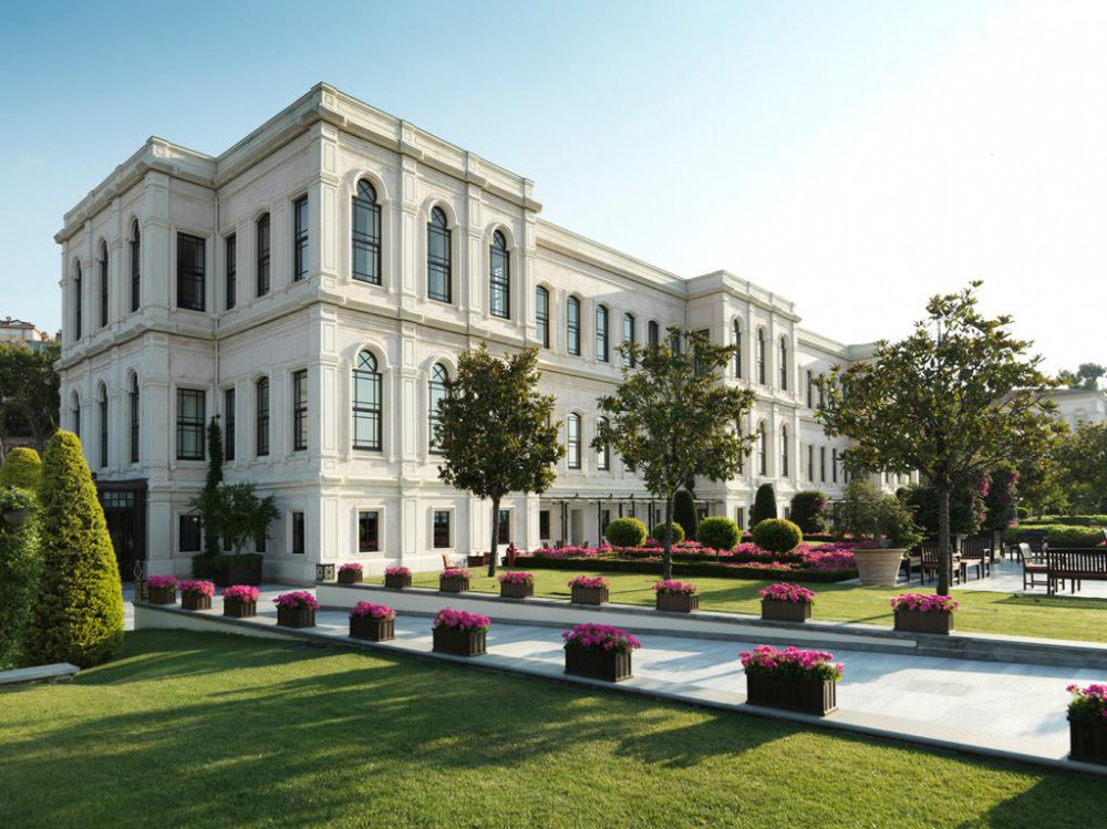 Vacation Hub International - VHI - Travel Club - Four Seasons Hotel Istanbul At The Bosphorus