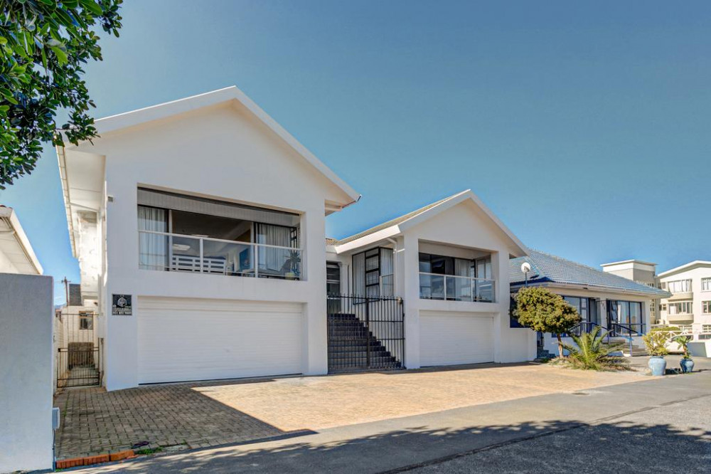 Vacation Hub International - VHI - Travel Club - Great white beach House