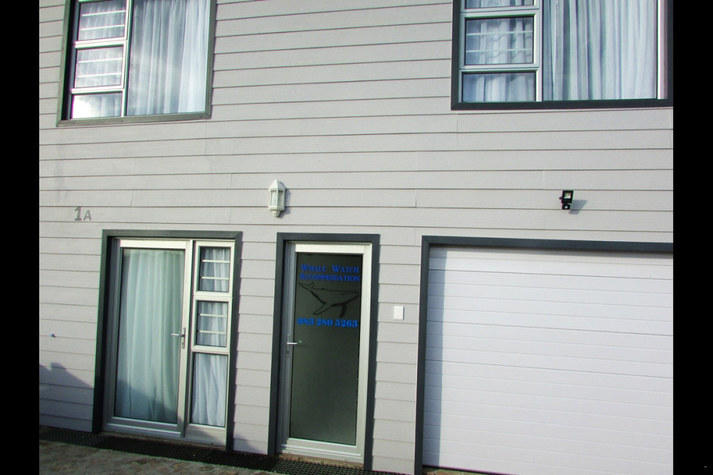 Vacation Hub International - VHI - Travel Club - Whale Watch Accommodation