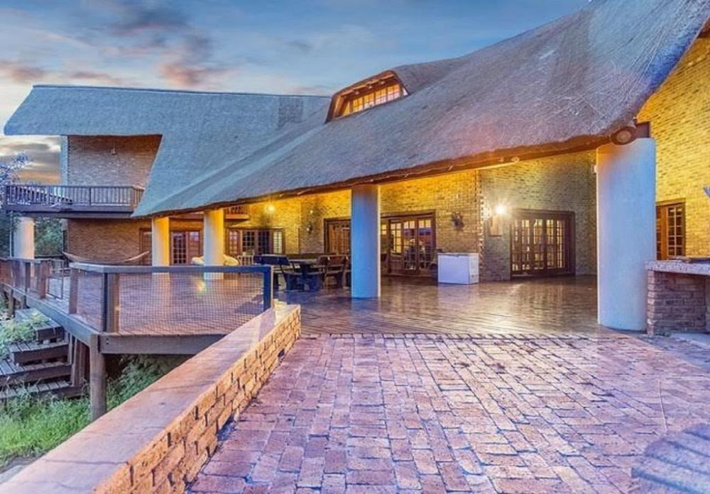 Vacation Hub International - VHI - Travel Club - Waddem - Tholo Lodge