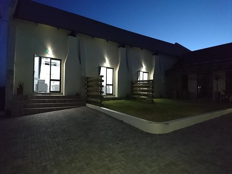 Vacation Hub International - VHI - Travel Club - Oppikoppie Langebaan