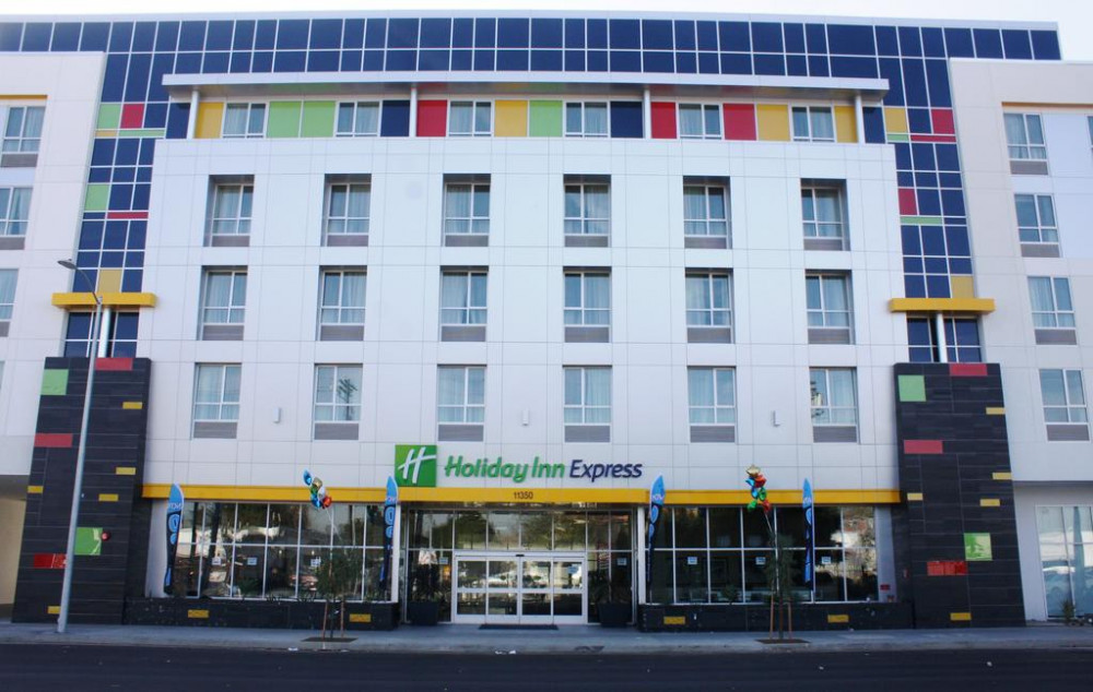 Vacation Hub International - VHI - Travel Club - Holiday Inn Express North Hollywood - Burbank Area