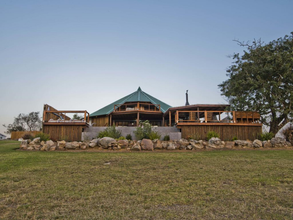 Vacation Hub International - VHI - Travel Club - Silverstreams Lodge and Cottage