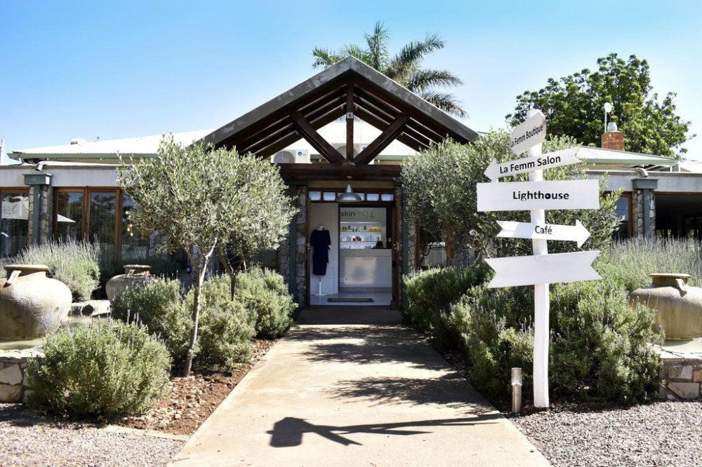 Vacation Hub International - VHI - Travel Club - Lighthouse Guesthouse & Cafe