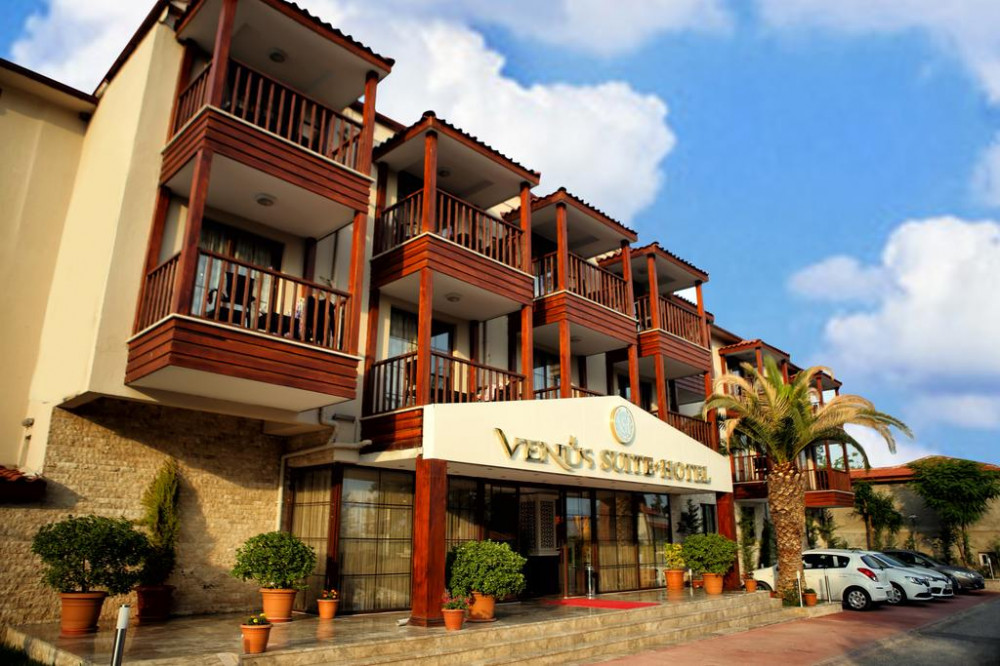 Vacation Hub International - VHI - Venus Suite Hotel