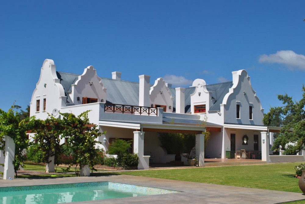 Vacation Hub International - VHI - Travel Club - Lombard Villa