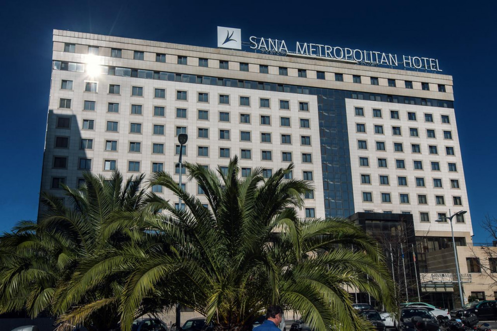 Vacation Hub International - VHI - Travel Club - SANA Metropolitan Hotel