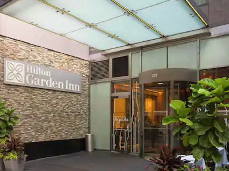 Vacation Hub International - VHI - Hilton Garden Inn New York/Central Park South-Midtown West