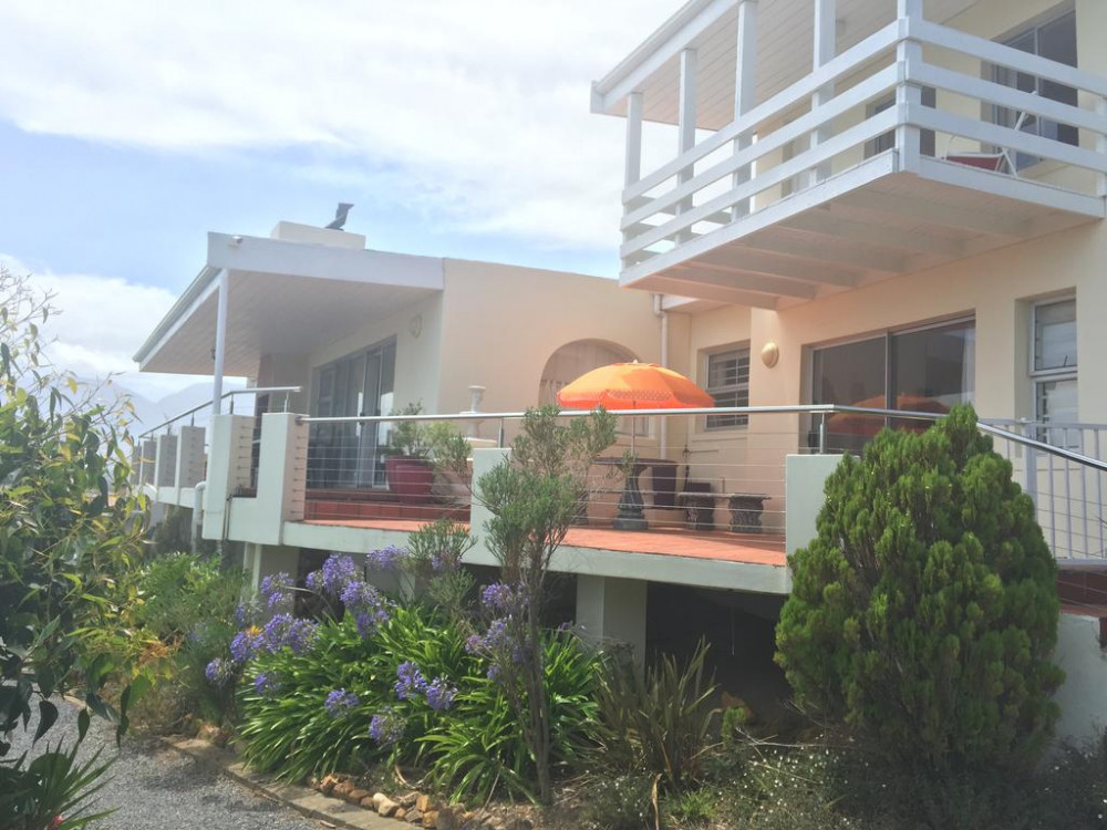 Vacation Hub International - VHI - Travel Club - Sea View Cottage