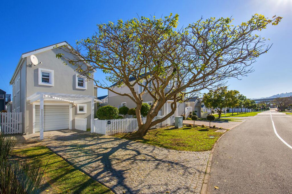 Vacation Hub International - VHI - Travel Club - Thesen Island Holiday House