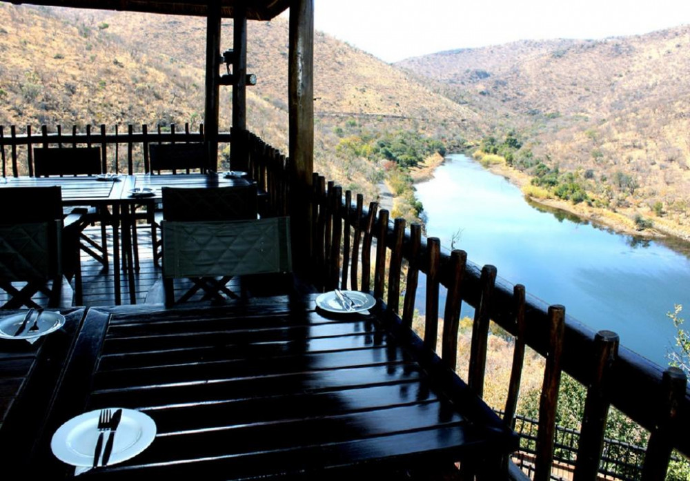 Vacation Hub International - VHI - Travel Club - Lodge Twentyfour Mabalingwe Nature Reserve