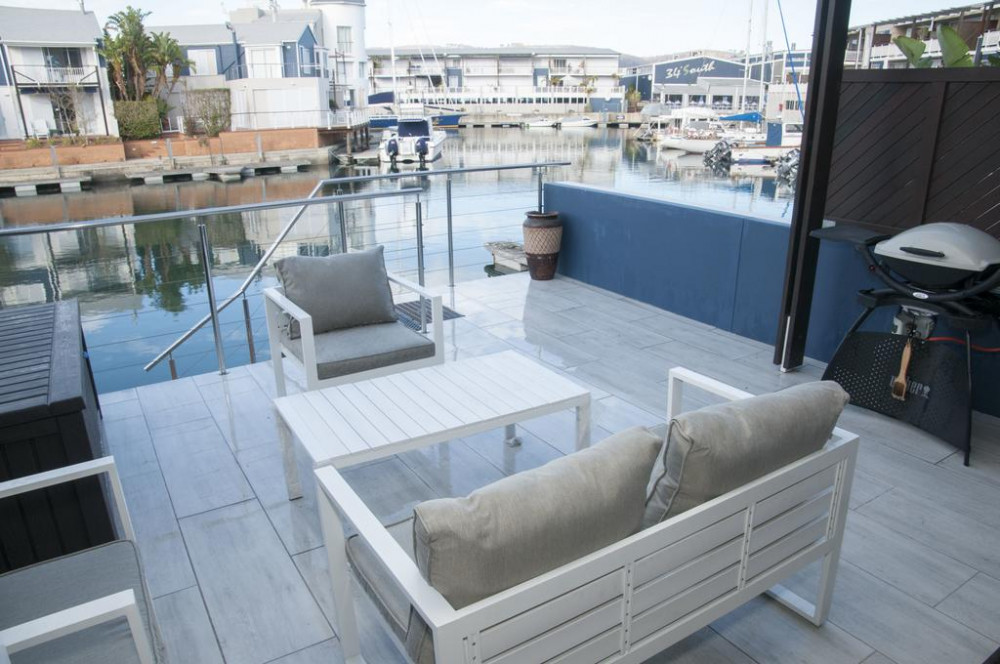 Vacation Hub International - VHI - Travel Club - 3 Spinnaker The Quays