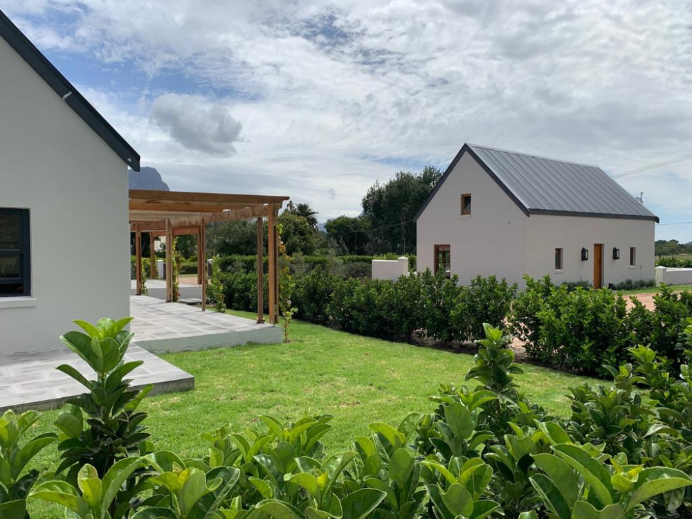 Vacation Hub International - VHI - Travel Club - Kingston Cottage