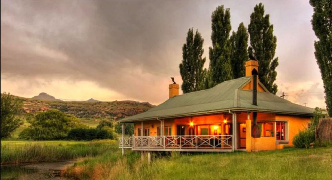 Vacation Hub International - VHI - Travel Club - Royal Coachman