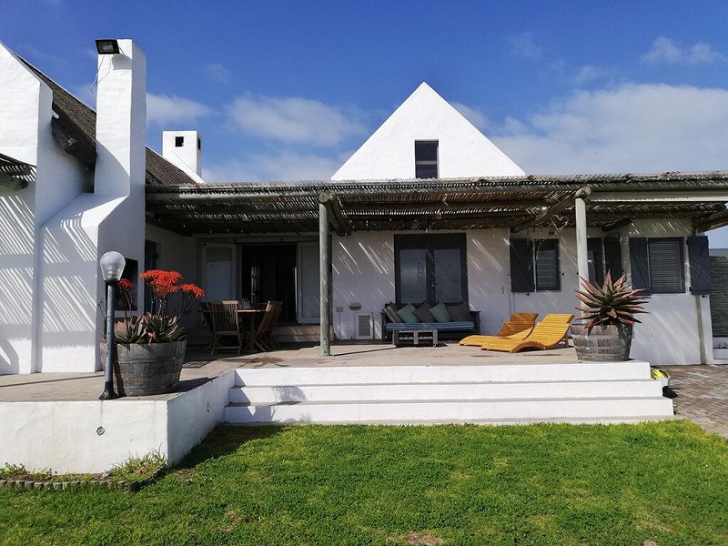 Vacation Hub International - VHI - Travel Club - Oorgenoeg in Jakobsbaai