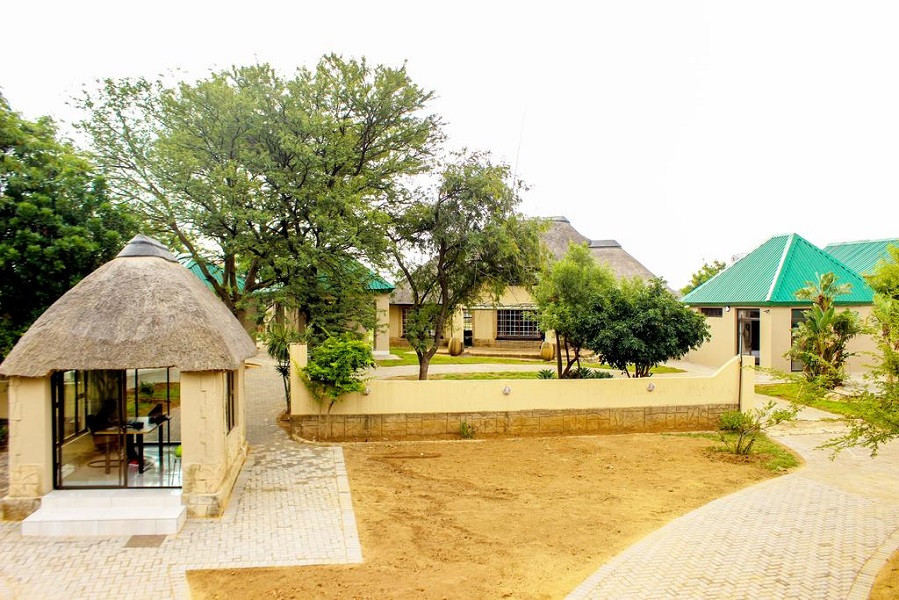 Vacation Hub International - VHI - Travel Club - Zoe Bush Lodge