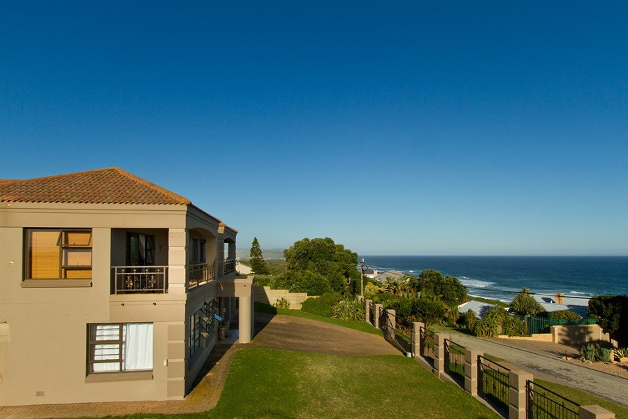 Vacation Hub International - VHI - Travel Club - Tranquil Shores Bed and Breakfast/Self catering