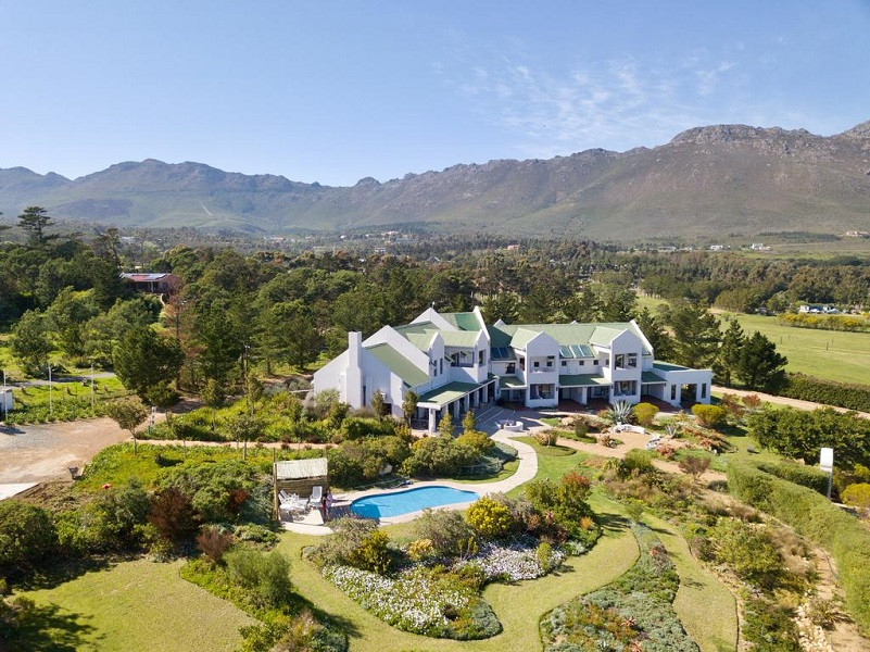 Vacation Hub International - VHI - Travel Club - Wind-Rose Guest House