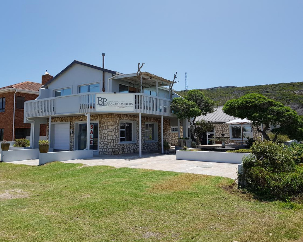 Vacation Hub International - VHI - Travel Club - Beachcombers Bed & Breakfast