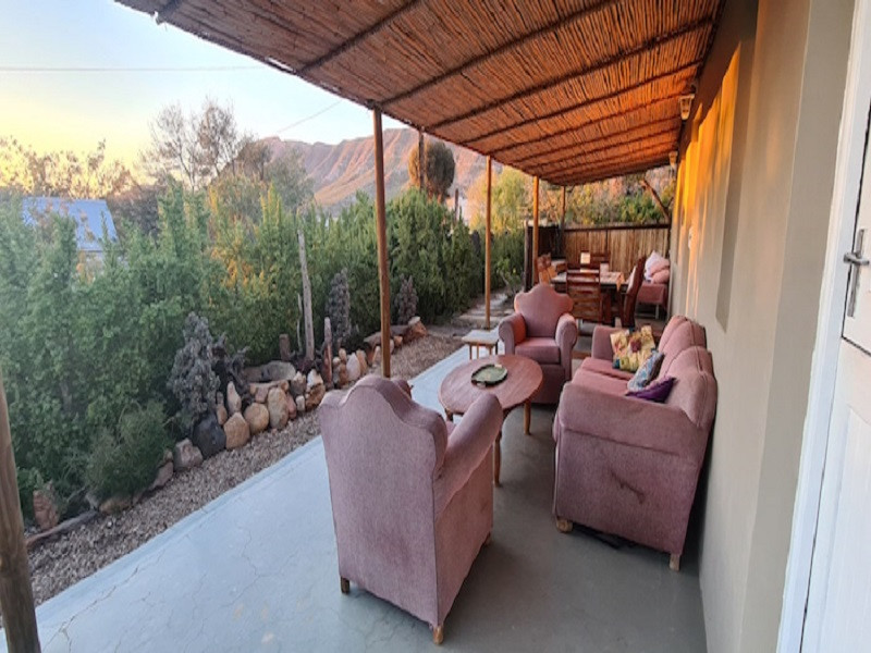 Vacation Hub International - VHI - Travel Club - The Karoo Prinia