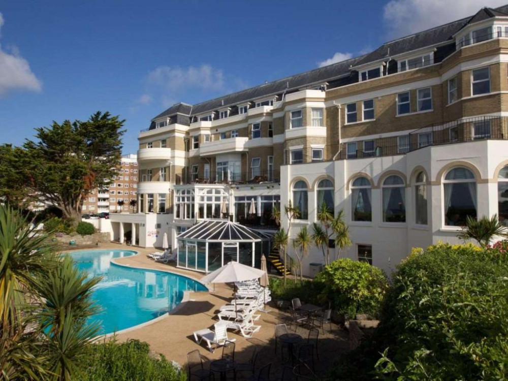 Vacation Hub International - VHI - Travel Club - Bournemouth Carlton Hotel