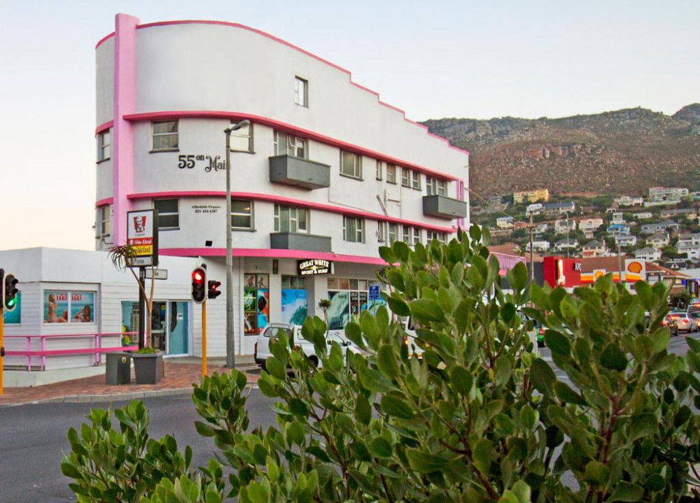 Vacation Hub International - VHI - Travel Club - 55 on Main