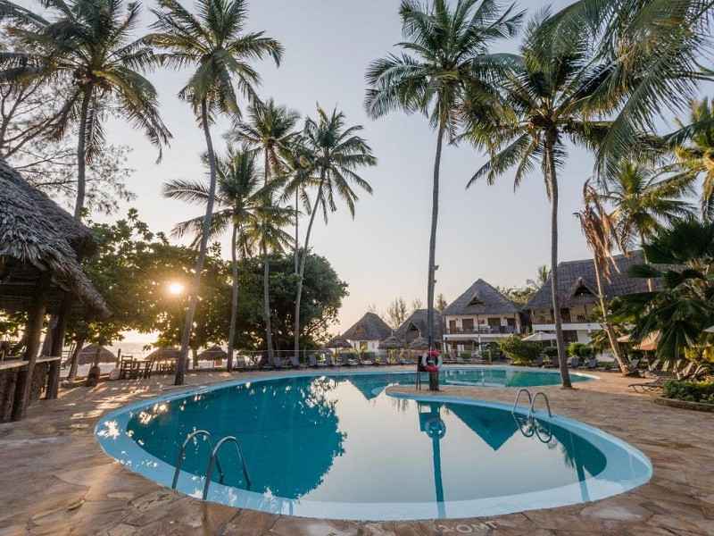 Vacation Hub International - VHI - Travel Club - Paradise Beach Resort