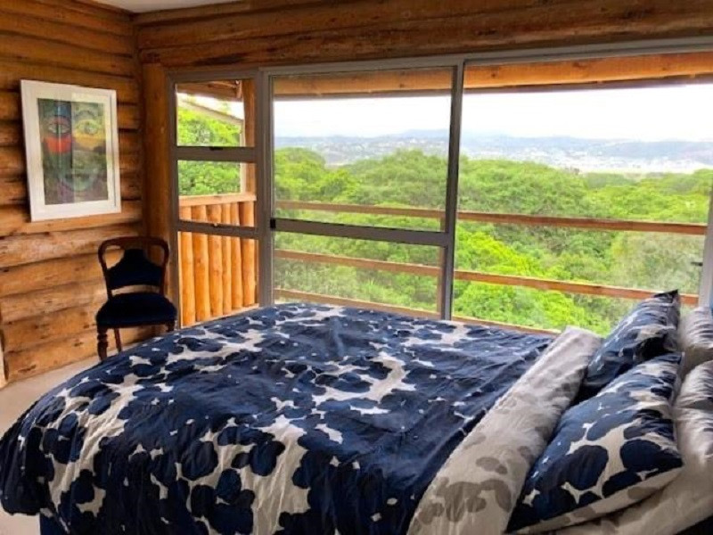 Vacation Hub International - VHI - Travel Club - Knysna Log Home - Brenton on Lake