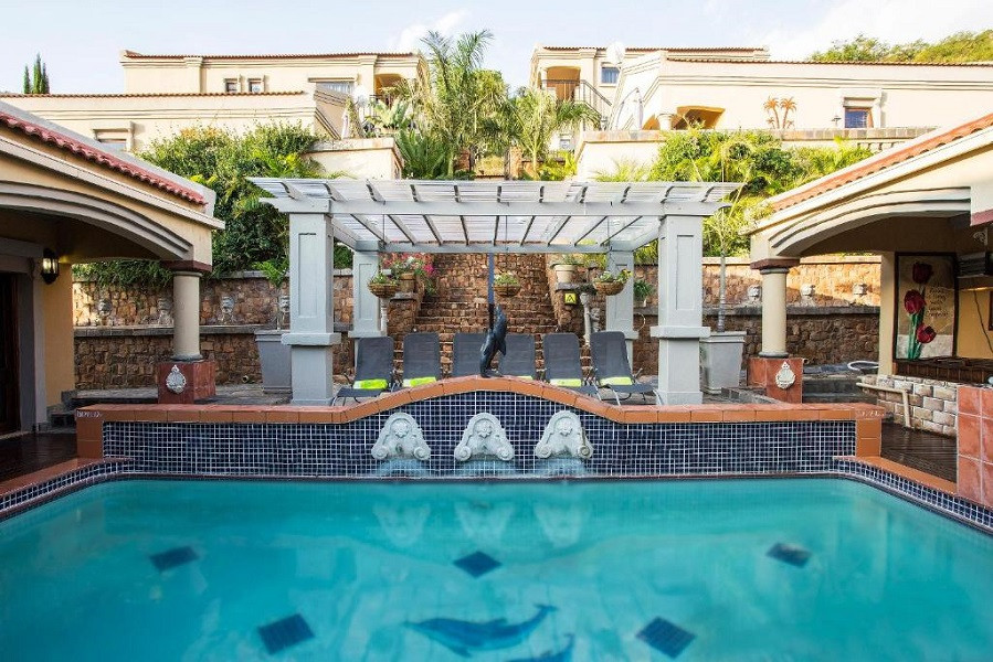 Vacation Hub International - VHI - Travel Club - The Royal Palm B&B