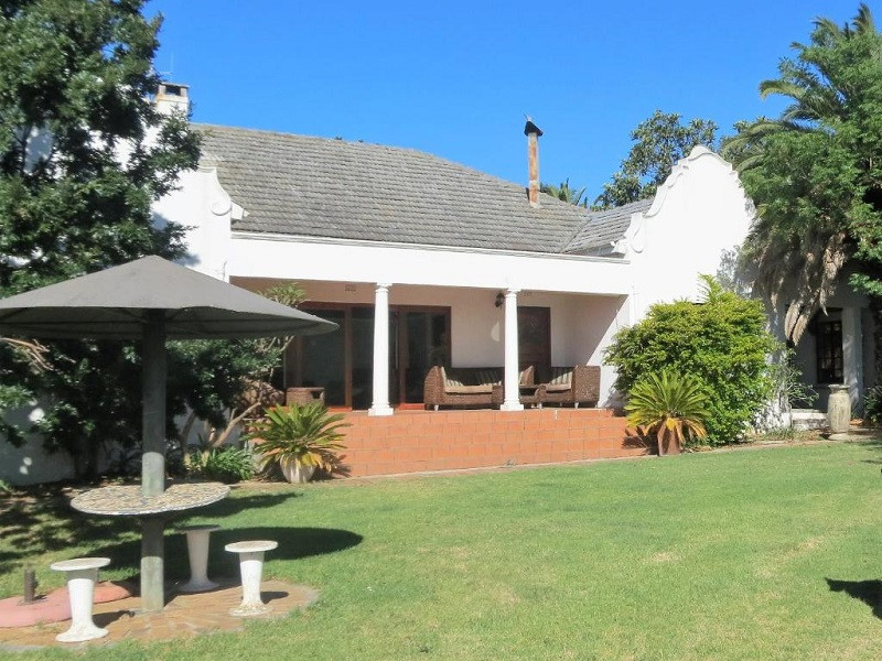 Vacation Hub International - VHI - Travel Club - Weavers' Cottage