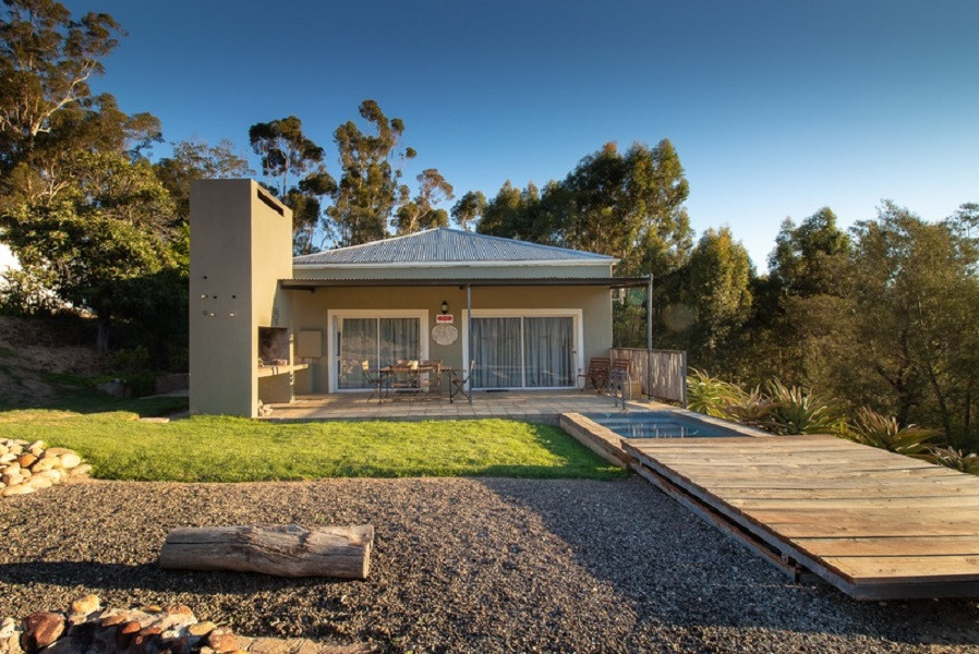 Vacation Hub International - VHI - Travel Club - Bergsicht Country Cottages-Ixia Town Cottage