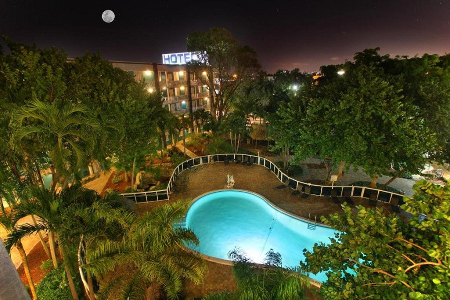 Vacation Hub International - VHI - Travel Club - Fort Lauderdale Grand Hotel