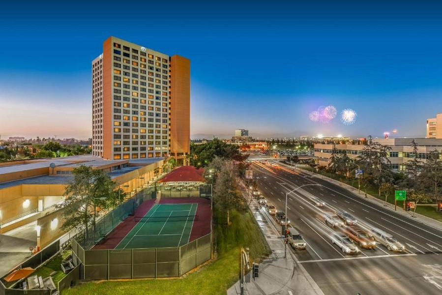 Vacation Hub International - VHI - Travel Club - DoubleTree by Hilton Anaheim/Orange County