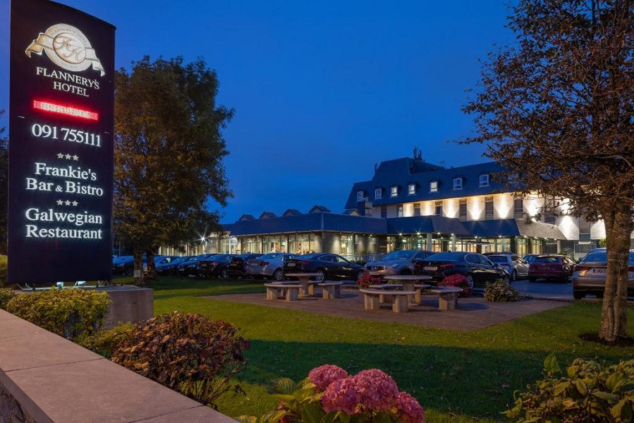 Vacation Hub International - VHI - Travel Club - Flannery's Hotel